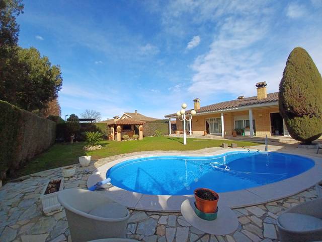 Casa-chalet en Venta en DALT en Quart