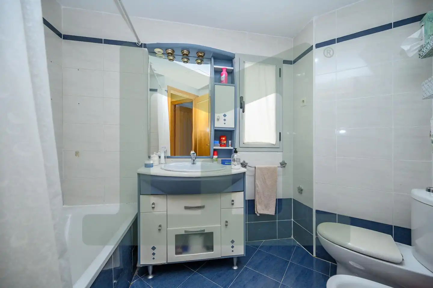 Badezimmer von Wohnung zum Verkauf in Parla mit Klimaanlage, Heizung und Terrasse