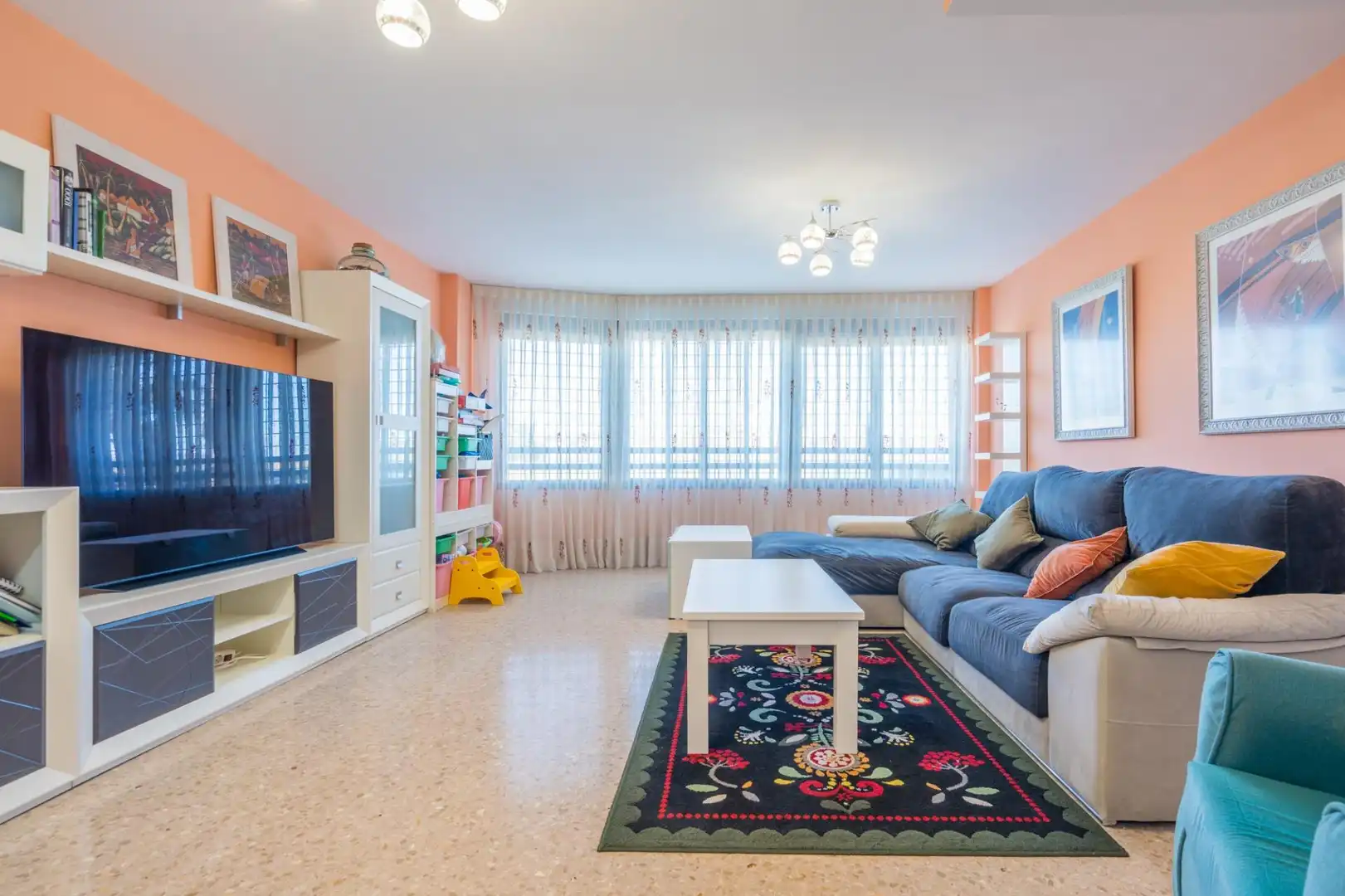 Living room of Flat for sale in La Pobla de Vallbona  with Air Conditioner, Heating and Terrace