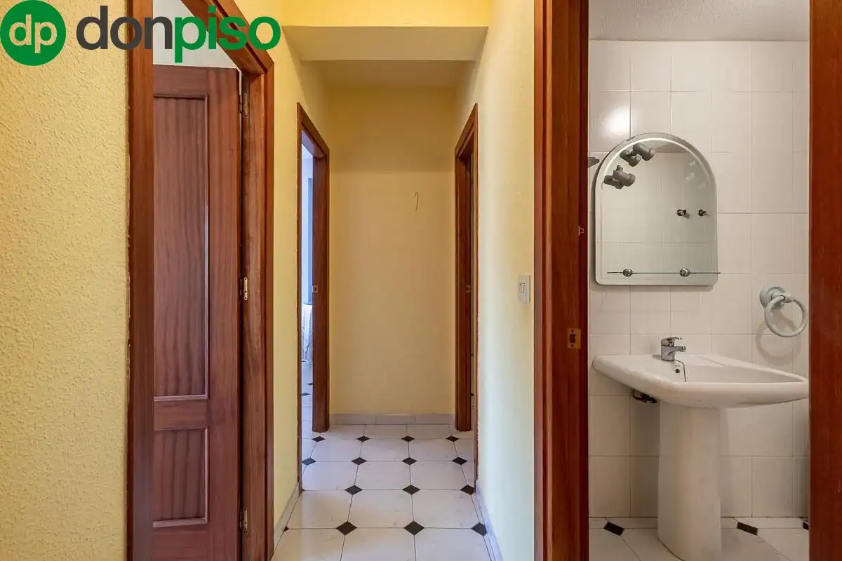 Piso en venta en Calle de Velimar, 21, Velilla - Velilla Taramay