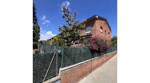 Foto 3 de Casa o chalet en venta en Calle Ramón Dagà, Can Bassa, Granollers