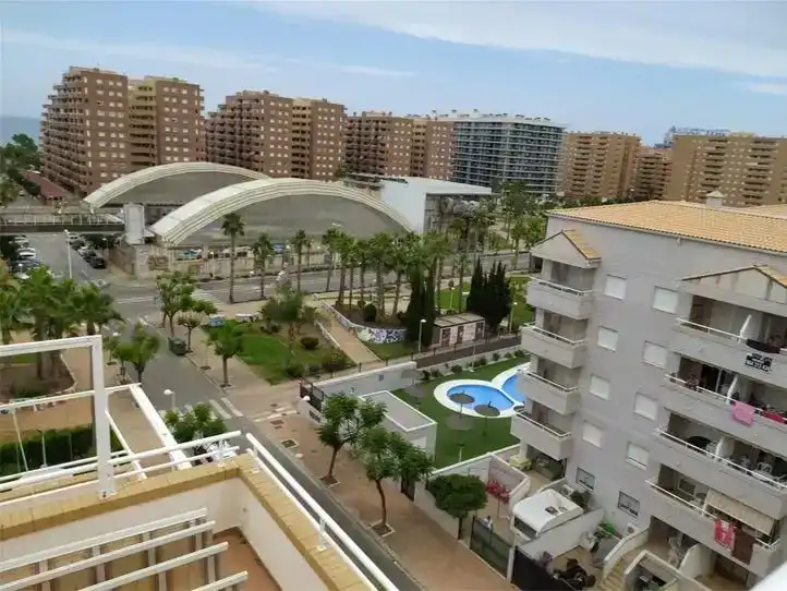 Vista exterior de Apartament en venda en Oropesa del Mar / Orpesa amb Aire condicionat, Piscina i Balcó