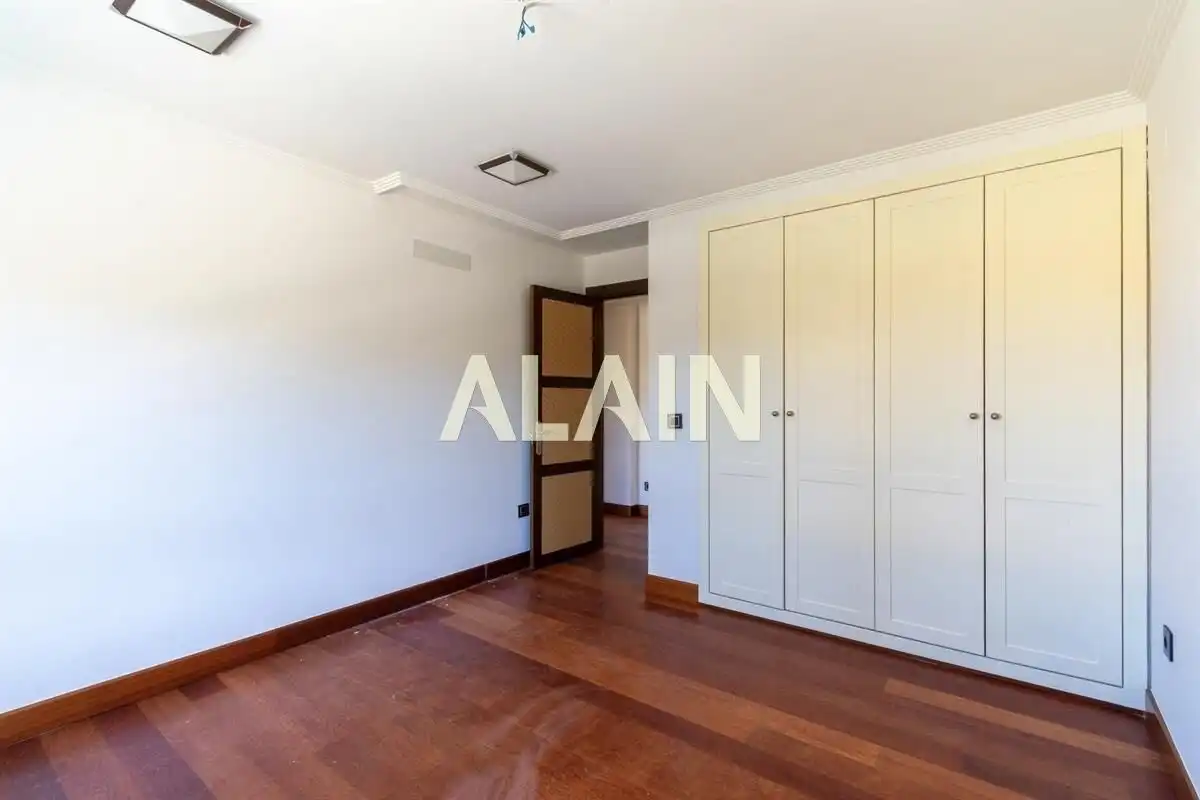 Habitación de Casa o chalet en venta en L'Alfàs del Pi con Calefacción, Jardín privado y Terraza