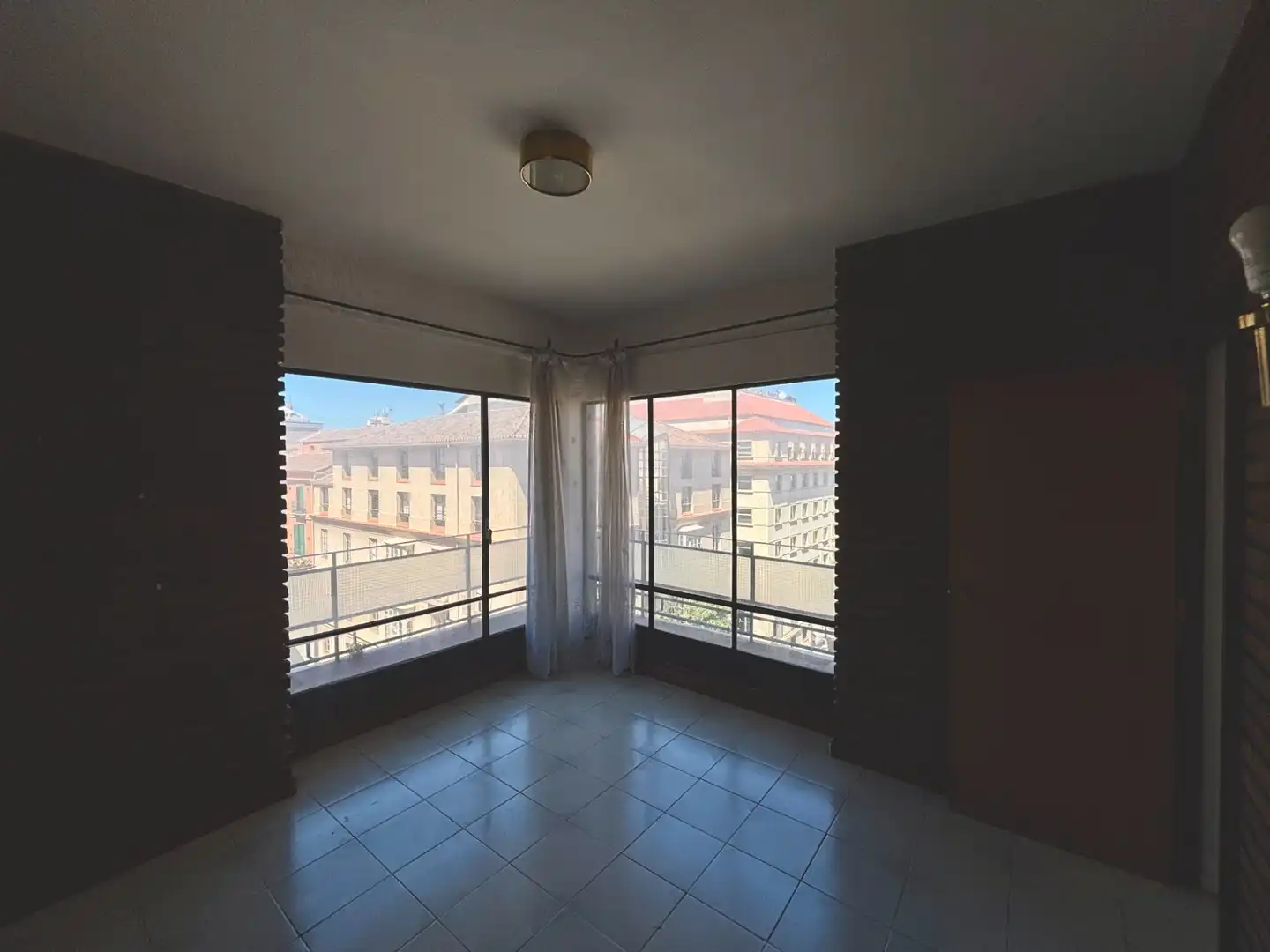 Habitación de Piso en venta en Málaga con Terraza y Balcón