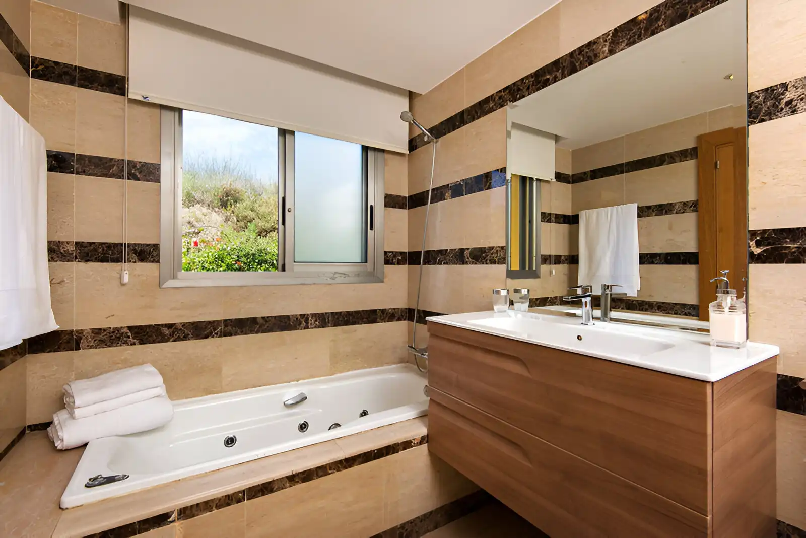 Casa a schiera con piscina in vendita a Milla de Oro, imagen 30