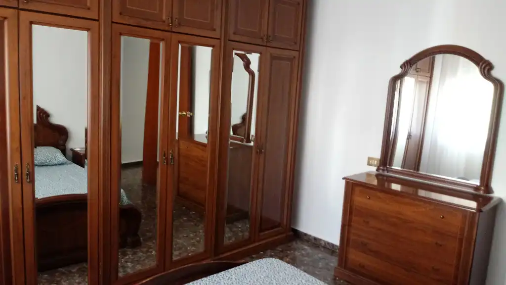 Habitación de Piso en venta en Castellón de la Plana / Castelló de la Plana con Calefacción, Terraza y Amueblado