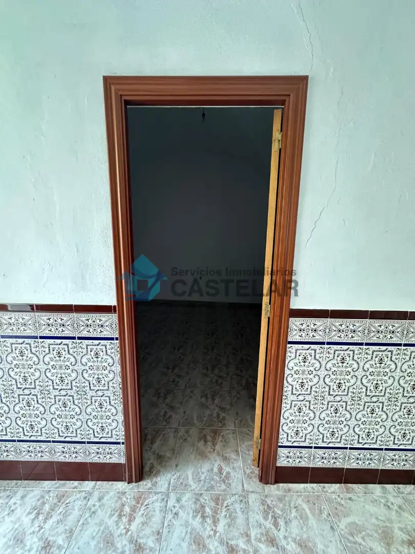 Casa adosada en venta en Oliva de la Frontera