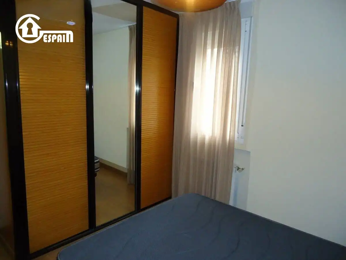 Bedroom of Flat for sale in Madrid  with Air Conditioner, Heating and Storage room