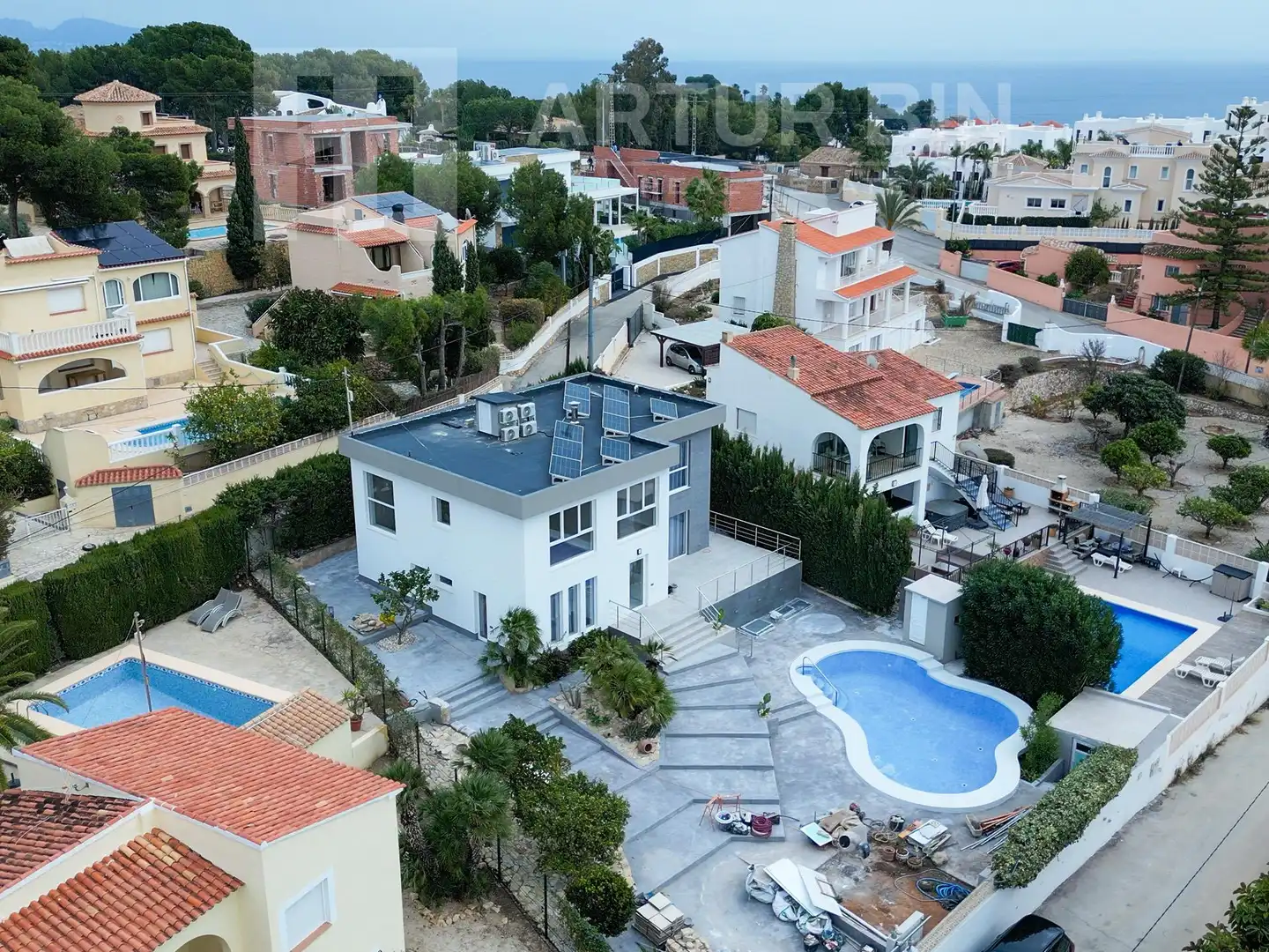 Detached house with pool for sale in Carrió - La Merced - Los Pinos