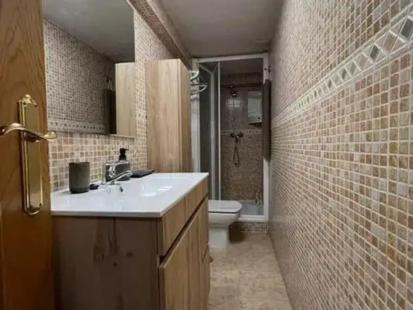 Baño de Estudio en venta en Ciudad Real con Aire acondicionado, Calefacción y Trastero
