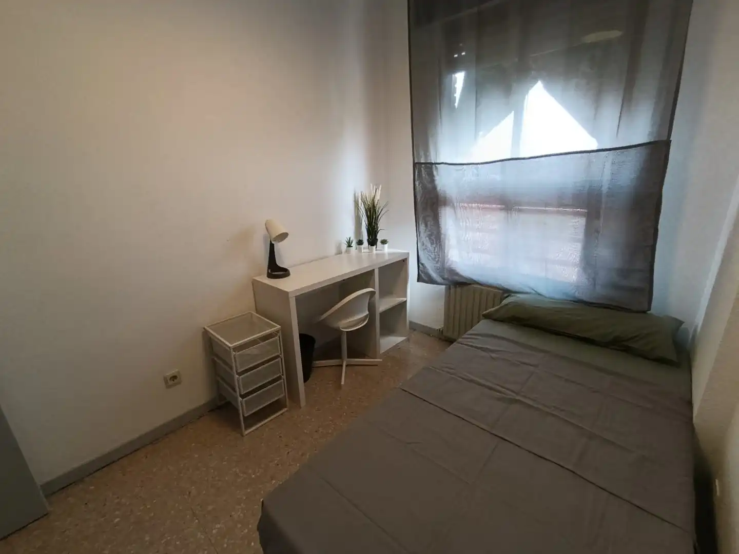 Habitación en Calle Najarra, Entrevías