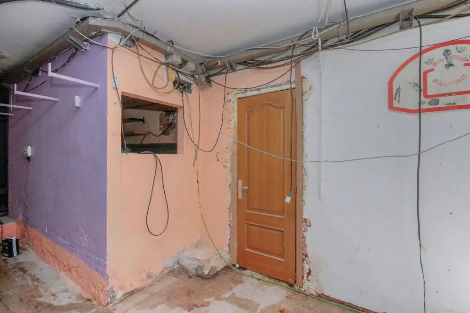 Business premises for sale in Barcelona - Carrer LLORENS I BARBA, imagen 4