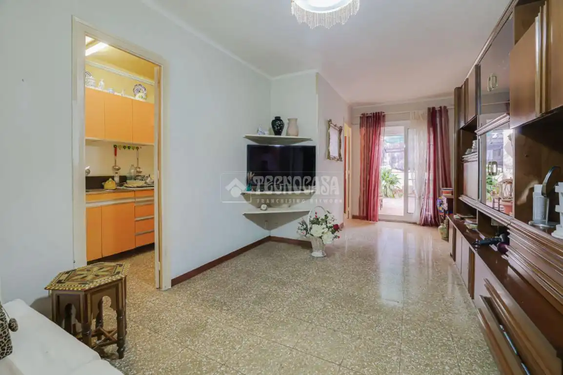 Sala d'estar de Pis en venda en Sant Boi de Llobregat amb Aire condicionat i Terrassa