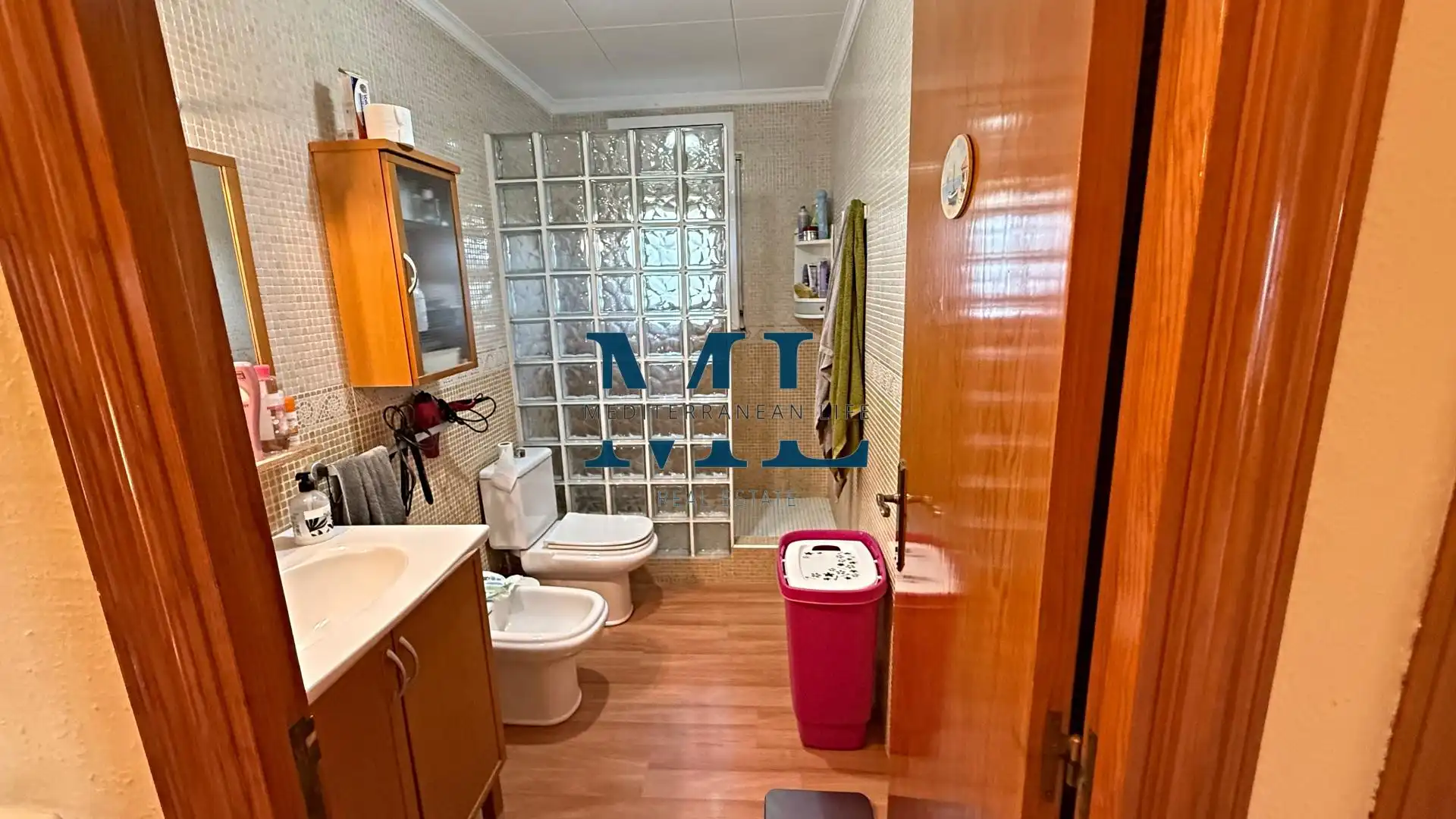 Bany de Casa o xalet en venda en Vilanova i la Geltrú amb Calefacció, Jardí privat i Piscina