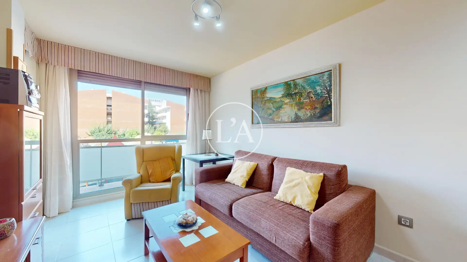 Mini appartamento con piscina in vendita a Carrer d'Amadeu Vives 10, imagen 6