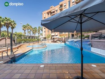 Erdgeschosswohnung mit Pool zum Verkauf in Calle PDTA RAFAEL GAGO PALOMO 9