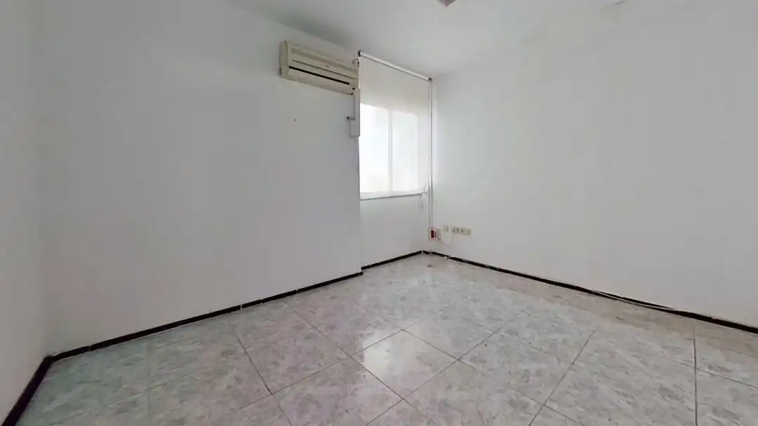 Office for rent in Madrid  with Air Conditioner and Heating