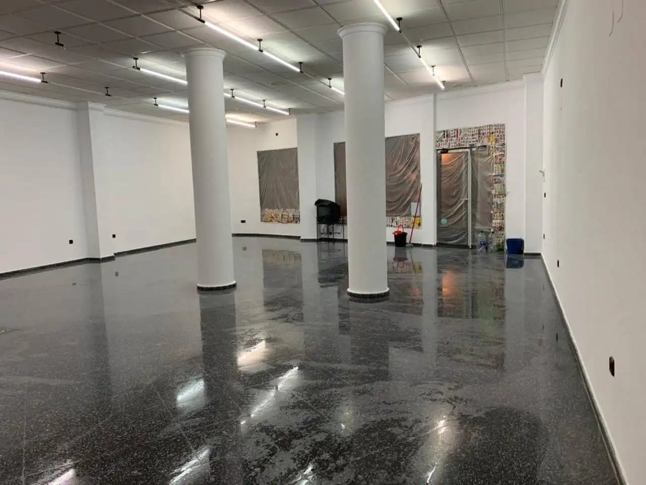 Commercial properties for sale in Calle HERMANOS PINZON, 13, Plaza de Toros - Avenida Chapí - Trinquete