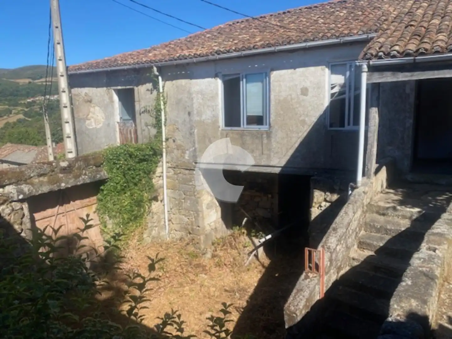 Casa amb jardí en venda a Entrimo, imagen 2
