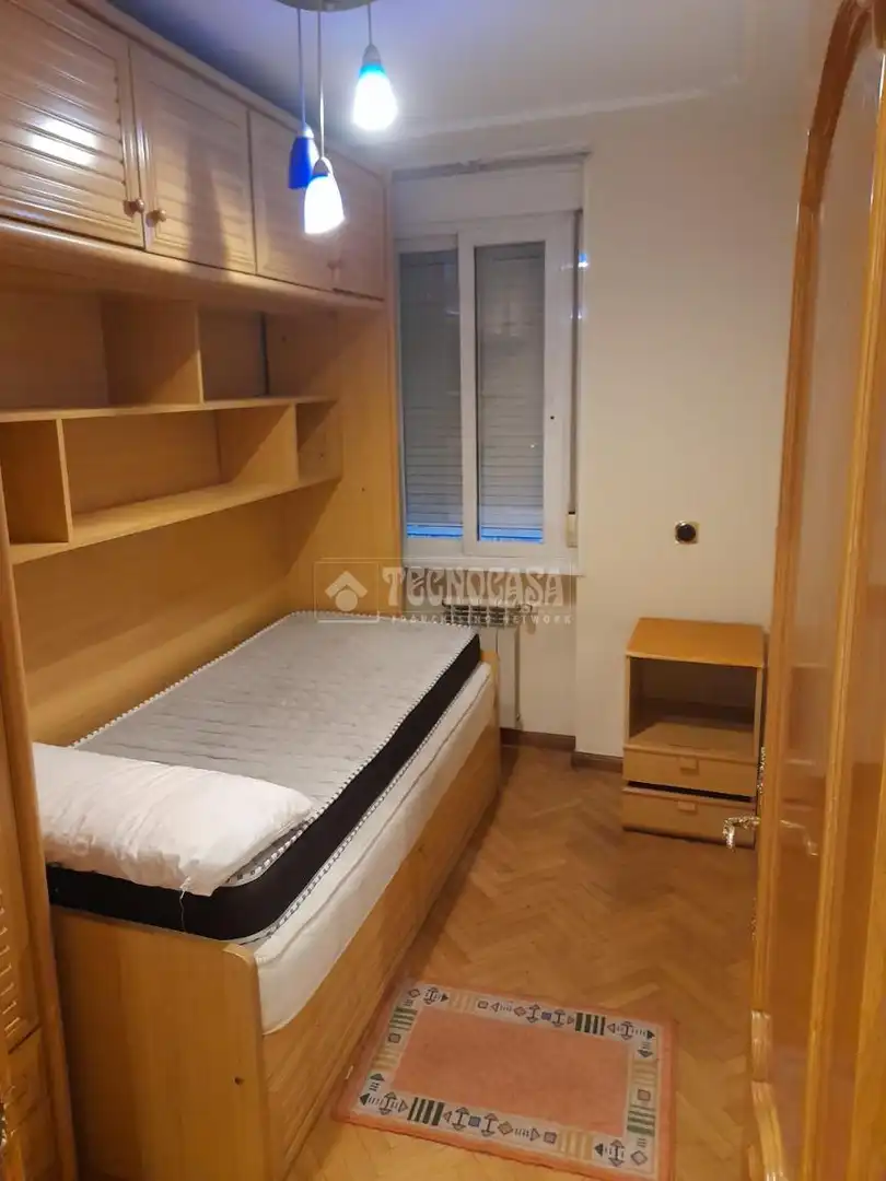 Dormitori de Pis en venda en Madrid amb Calefacció i Parquet