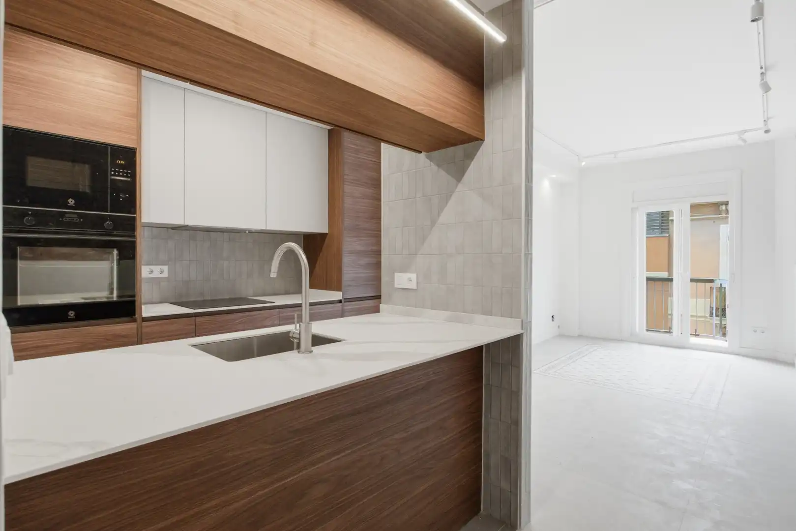 Cocina de Piso en venta en Barcelona con Aire acondicionado, Calefacción y Horno