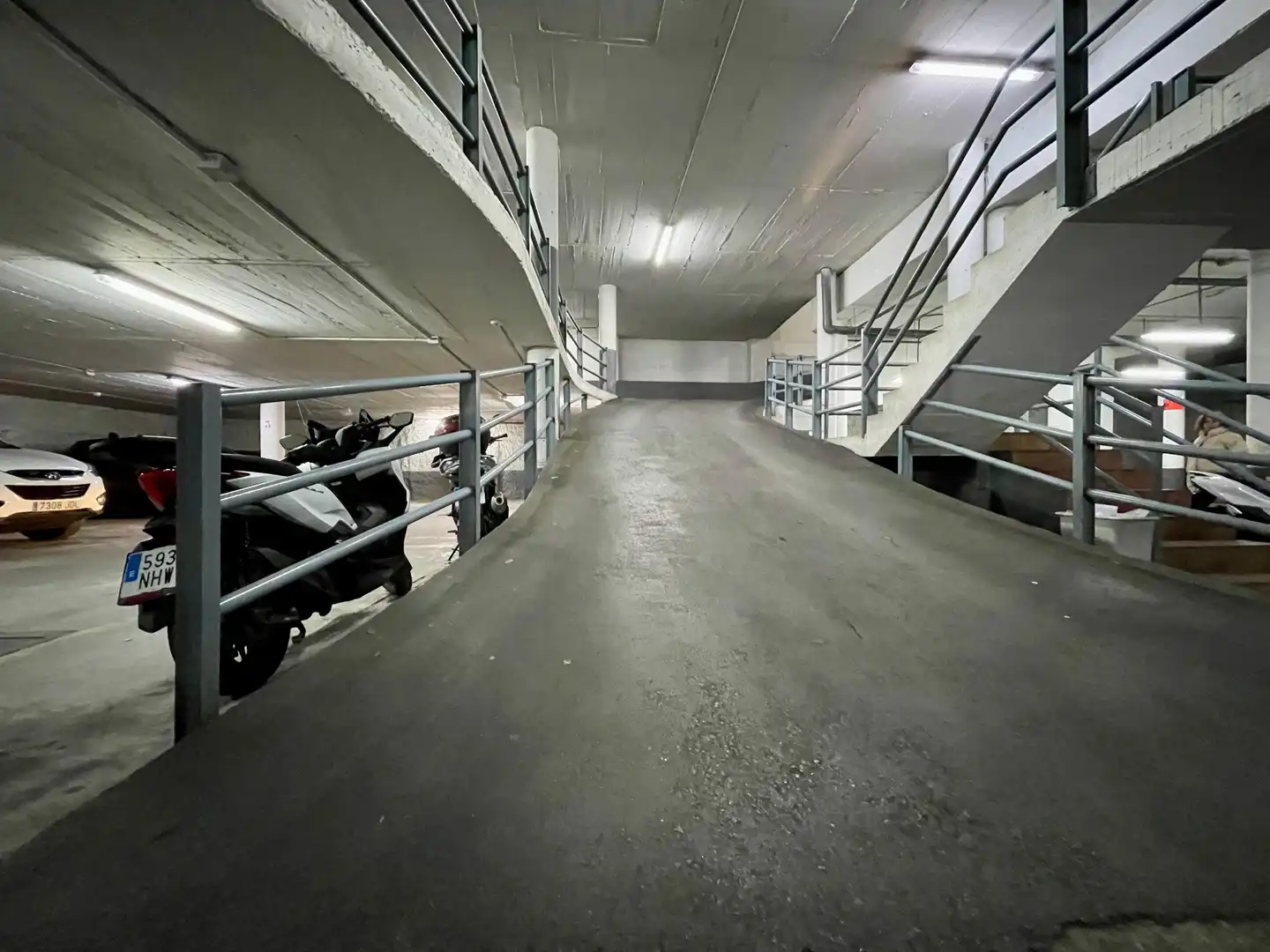 Parkplatz von Garage zum Verkauf in Badalona
