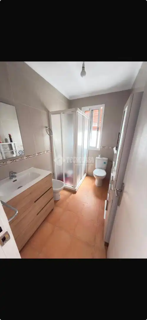 Badezimmer von Wohnung zur Miete in Écija
