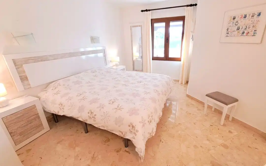 Schlafzimmer von Einfamilien-Reihenhaus zum Verkauf in Moraira