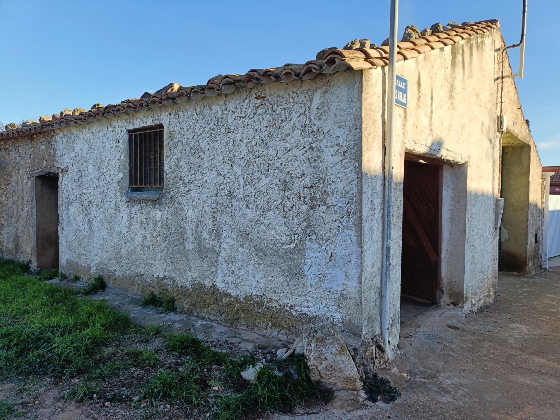 Exterior view of Garage for sale in Villanueva de Huerva