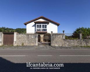 Exterior view of House or chalet for sale in Medio Cudeyo