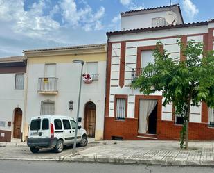 Exterior view of Single-family semi-detached for sale in Doña Mencía  with Heating, Terrace and Storage room