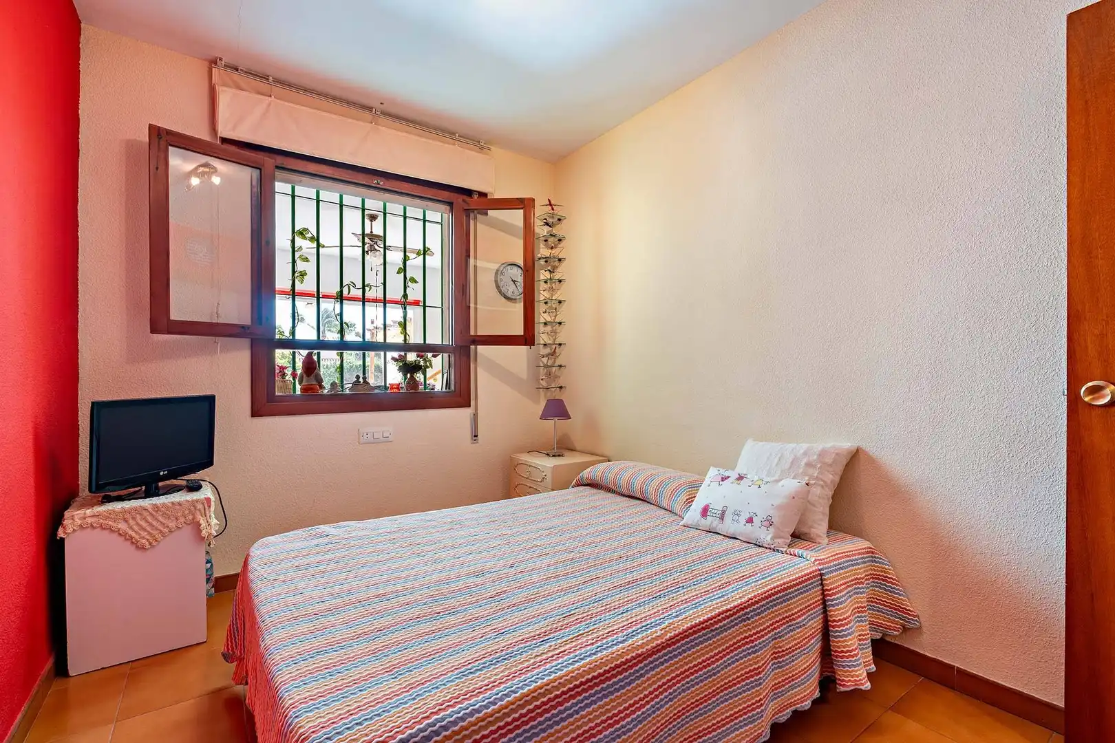 Habitación de Casa o chalet en venta en Roquetas de Mar con Jardín privado, Terraza y Trastero
