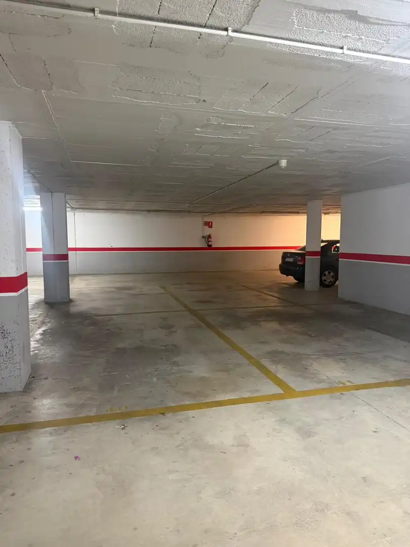 Aparcament de Garatge en venda en Igualada