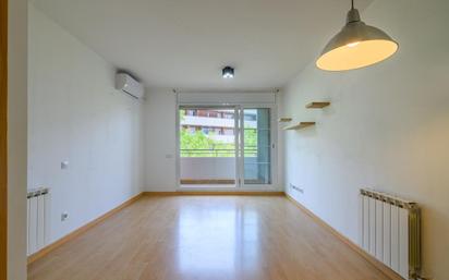 Flat for sale in Manresa  with Air Conditioner, Heating and Parquet flooring