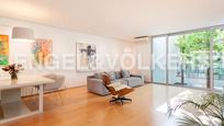 Sala d'estar de Casa o xalet en venda en Silla amb Aire condicionat, Terrassa i Piscina