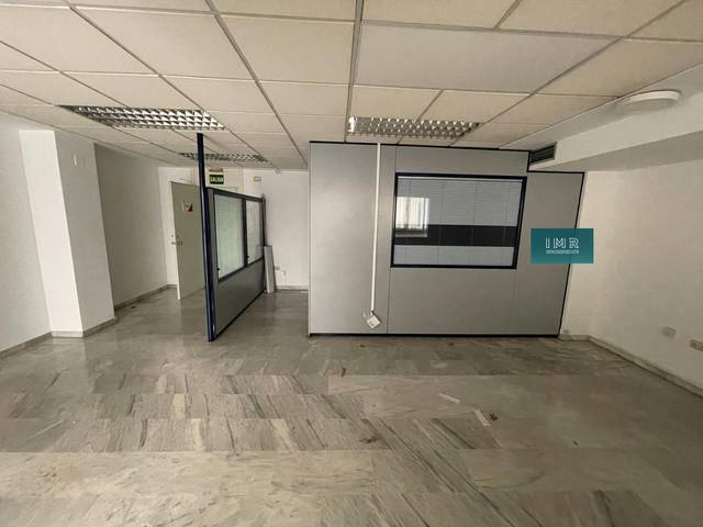 Oficina en Venta en Avenida Averroes en Urbadiez - Entrepuentes