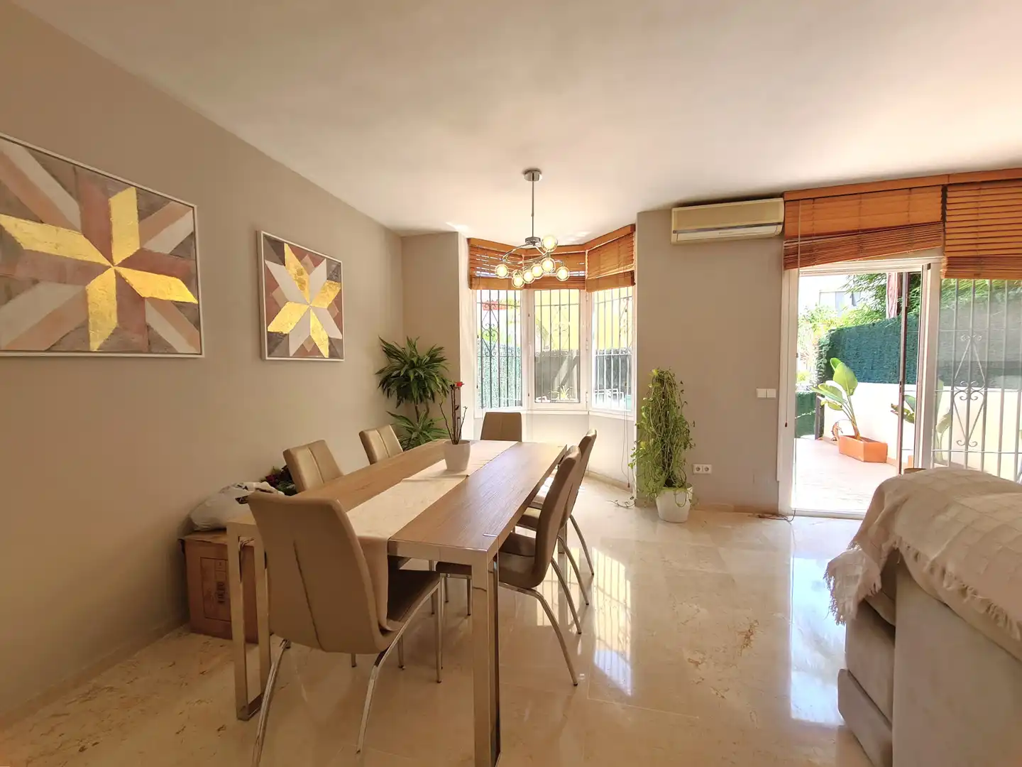 Dining room of Detached homes for sale in Estepona  with Air Conditioner, Private garden and Terrace