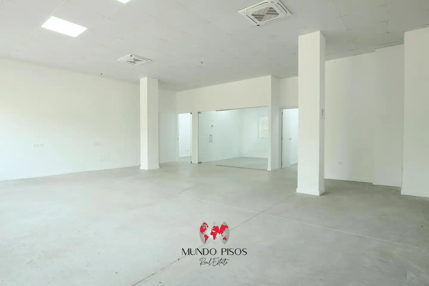 Local comercial en venda a Llevant, imagen 3