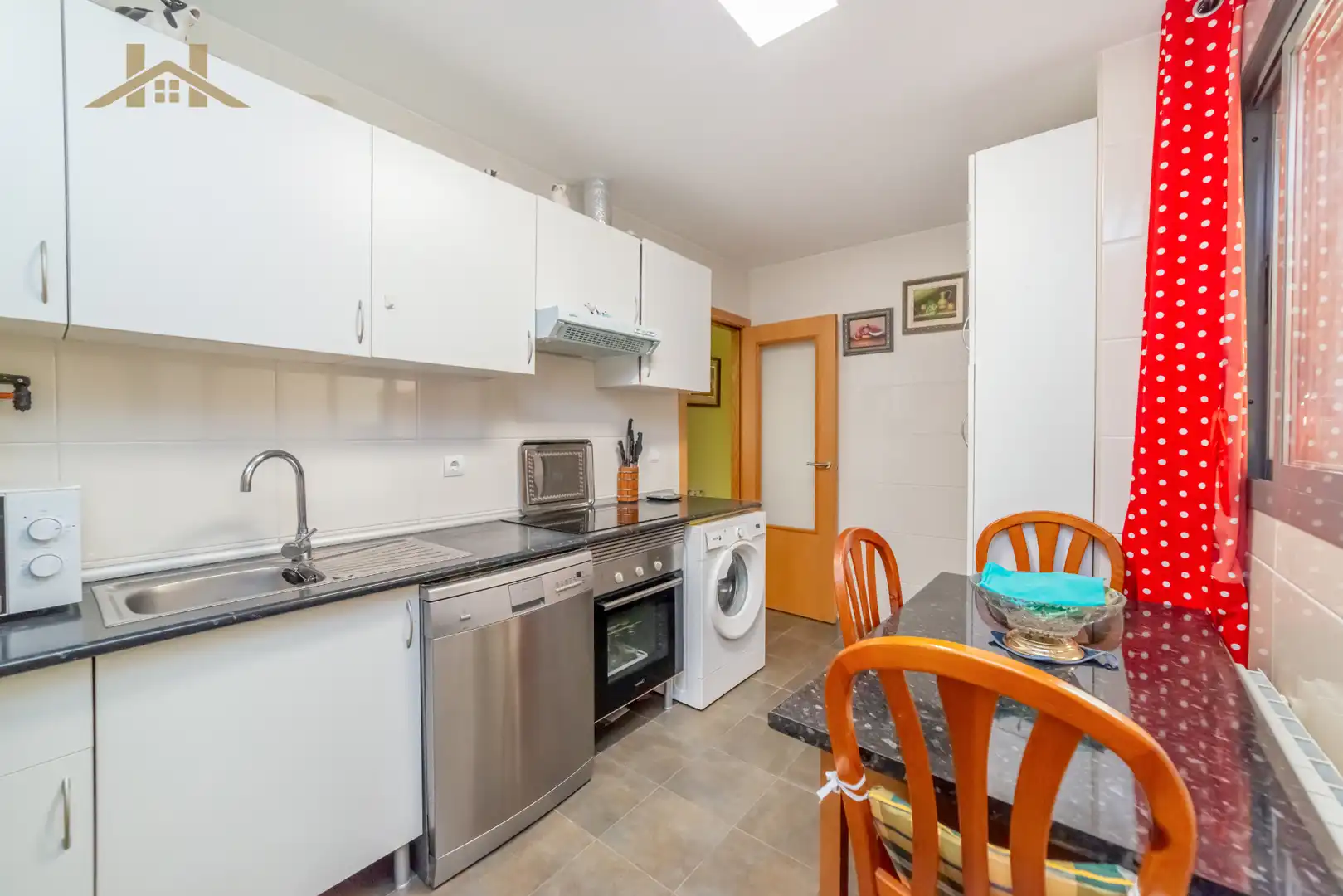Appartamento con ascensore in vendita a Avenida de la Haya, imagen 4
