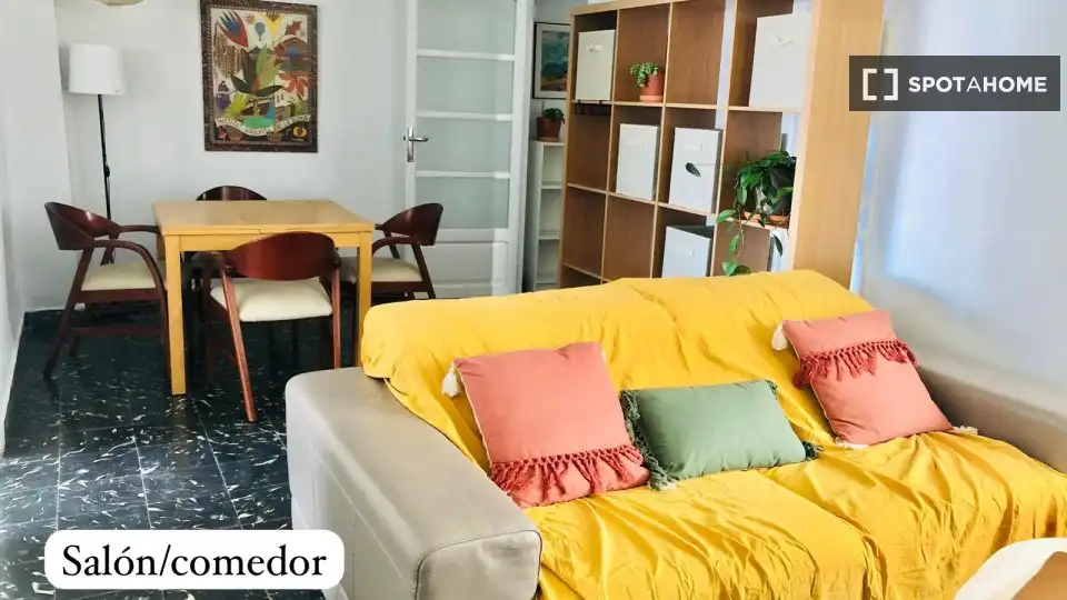 Appartamento con terrazza in affitto a L'Eixample, imagen 18