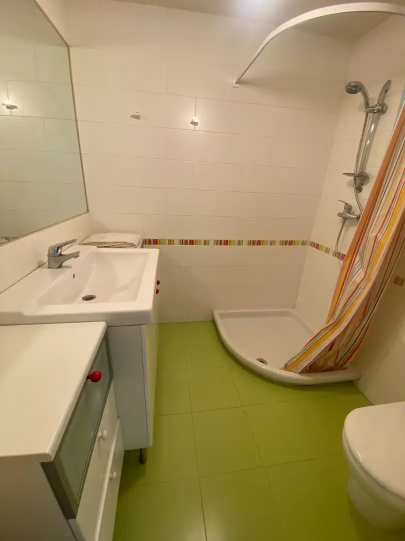 Bany de Finca rústica en venda en Valoria la Buena amb Jardí privat i Piscina