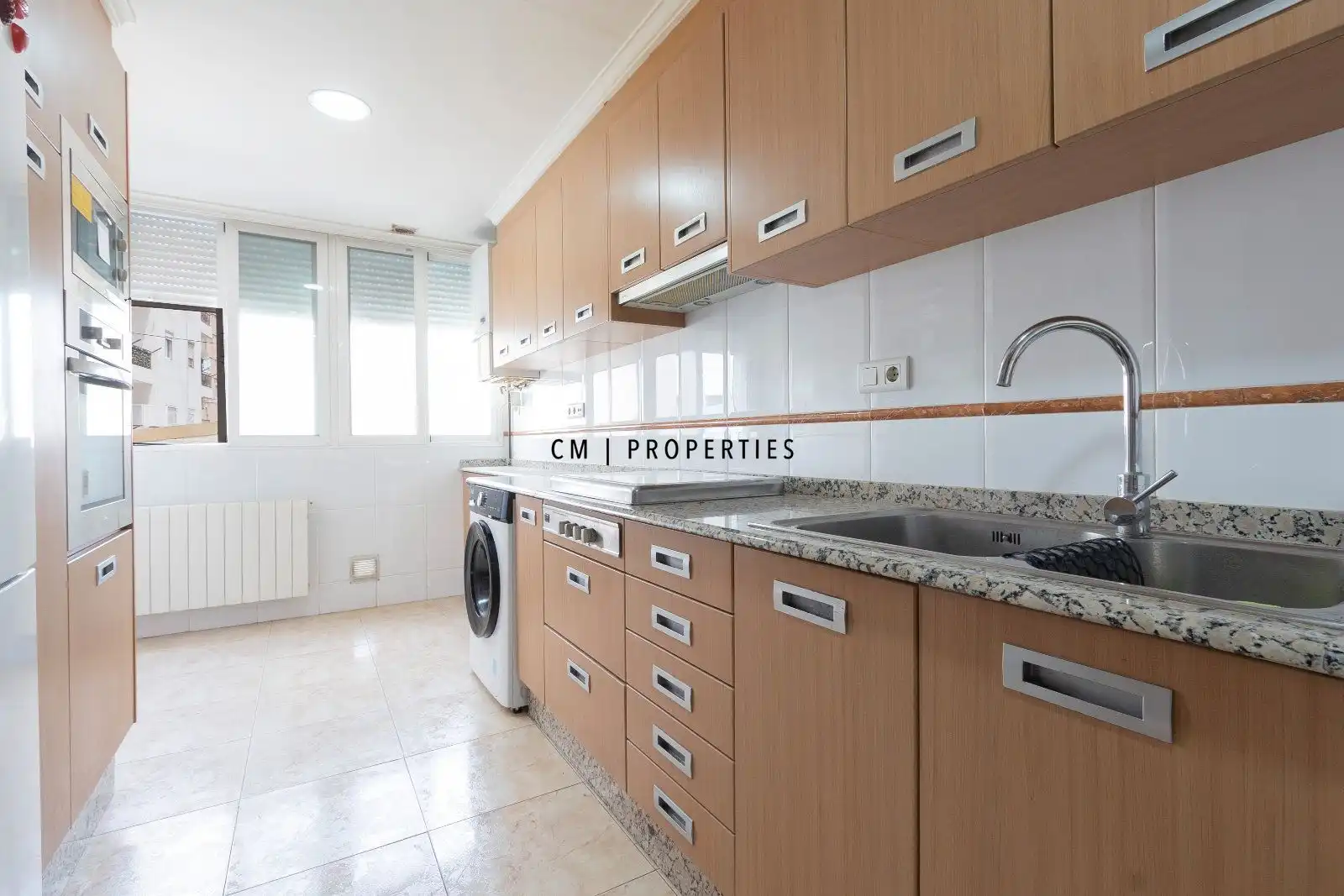 Cuina de Pis en venda en Valencia amb Calefacció i Parquet