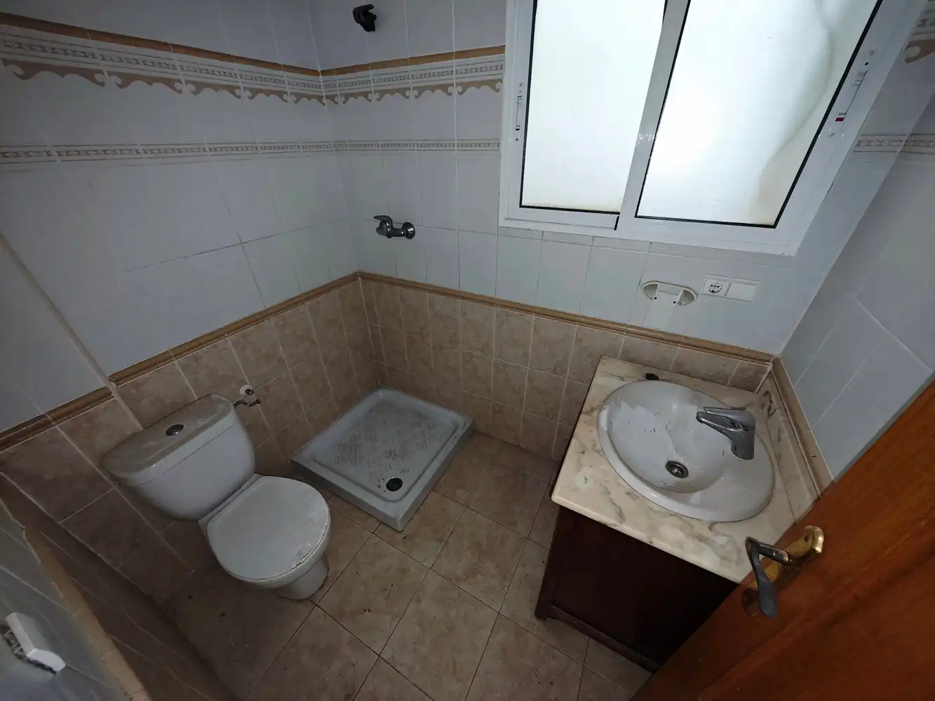 Baño de Casa adosada en venta en Granja de Rocamora con Terraza y Trastero