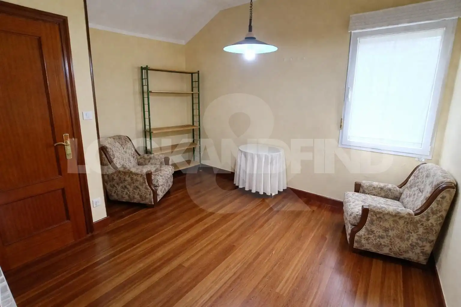 Sala d'estar de Casa o xalet en venda en Bilbao  amb Calefacció, Jardí privat i Terrassa