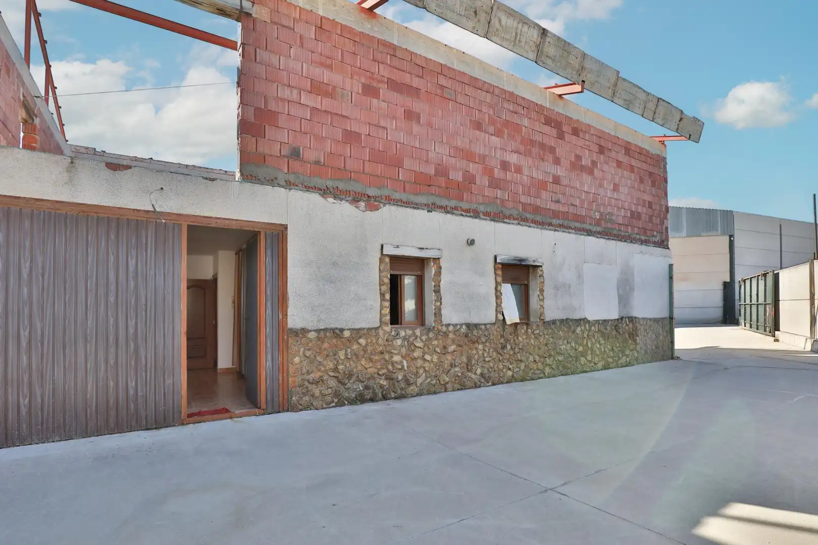 Industrial buildings for sale in Calle Atalaya, Alcalá la Real