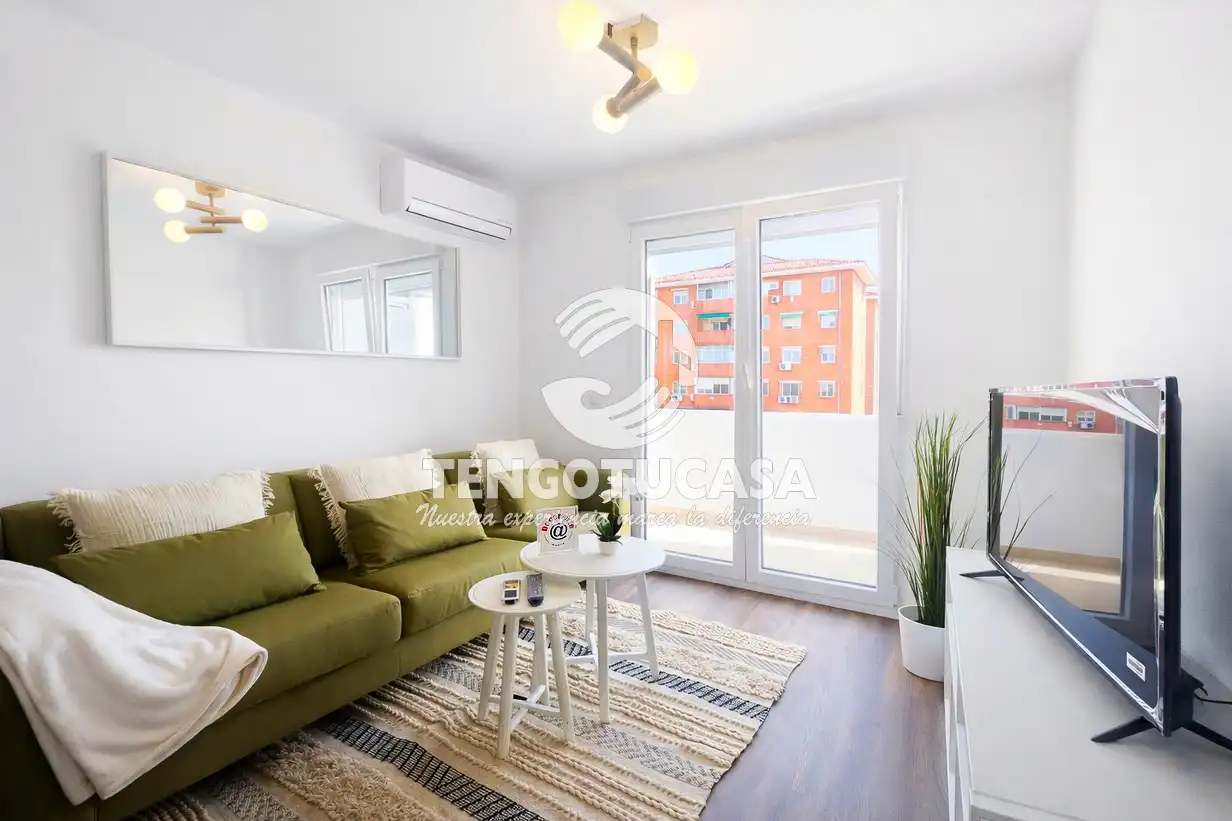 Sala d'estar de Pis en venda en Madrid amb Aire condicionat, Calefacció i Terrassa