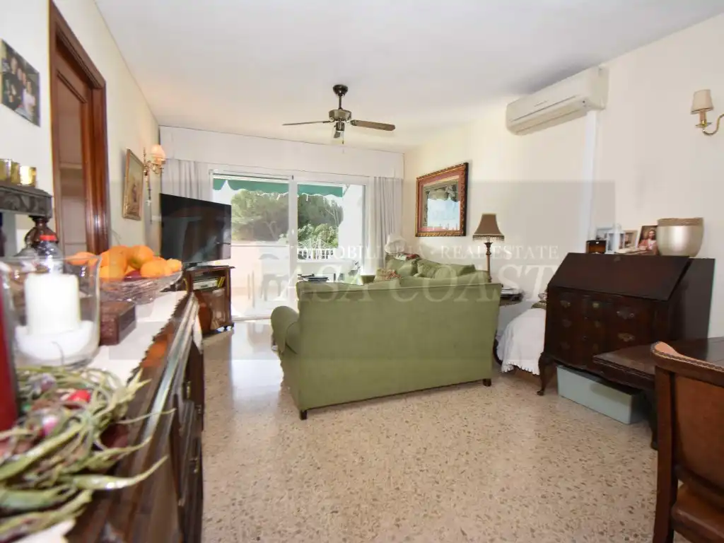 Living room of Flat for sale in Fuengirola  with Air Conditioner, Private garden and Terrace