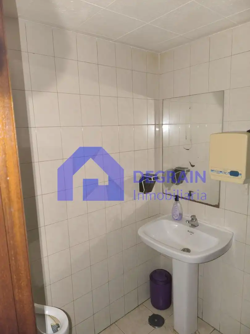 Baño de Local de alquiler en Gijón 