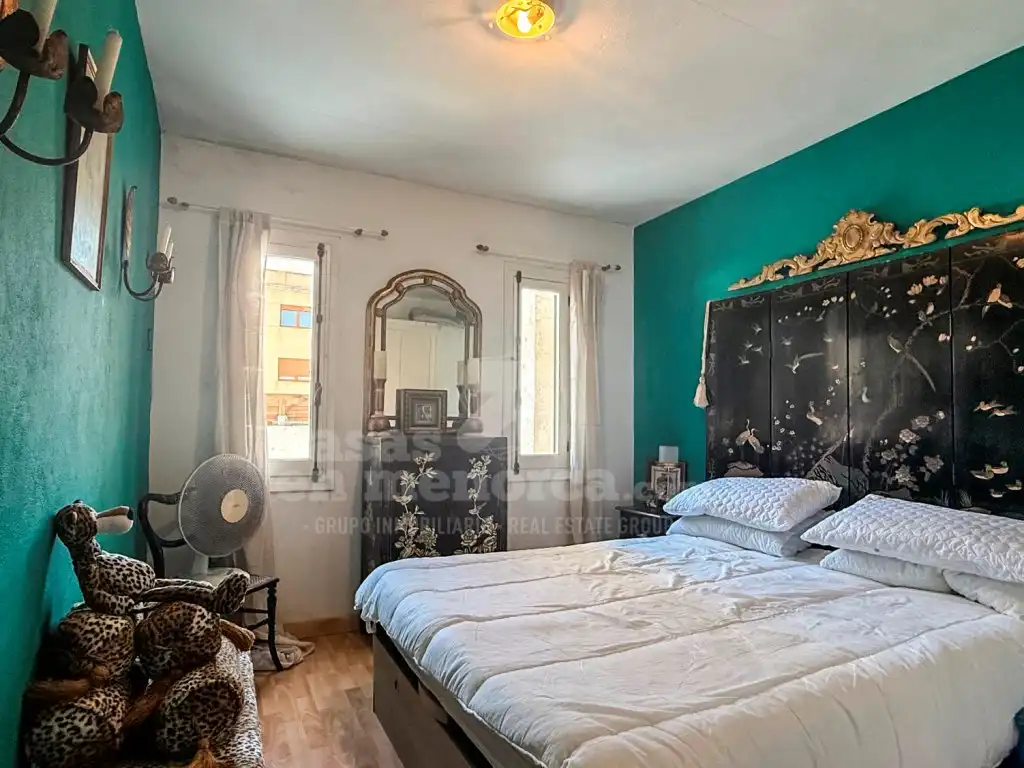 Dormitori de Apartament en venda en Es Castell amb Balcó