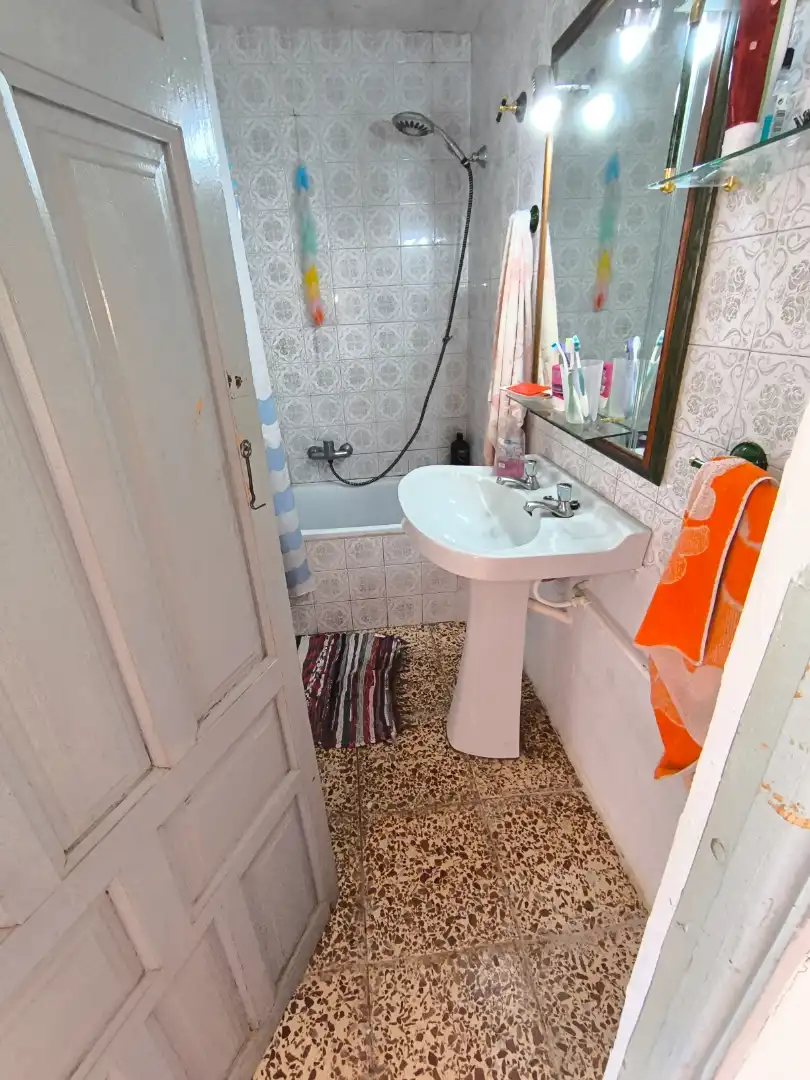 Bany de Casa o xalet en venda en Villarramiel amb Calefacció, Jardí privat i Terrassa